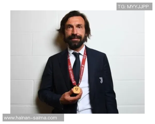 意甲激战：本菲卡狂胜曼联六比二补时进球点燃全场激情