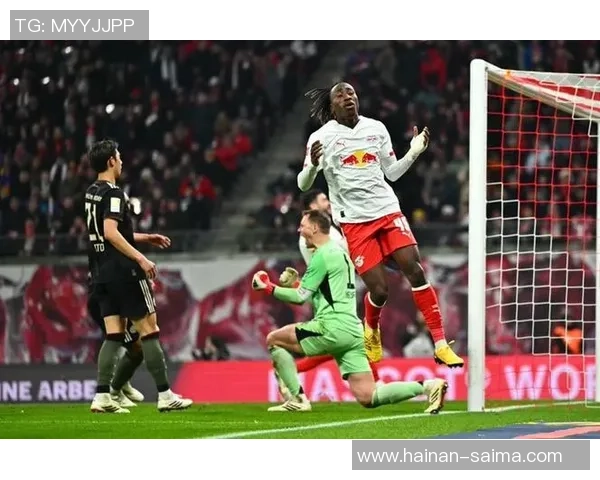 意甲激战拜仁小胜莱比锡神奇扑救引发争议判罚全场沸腾