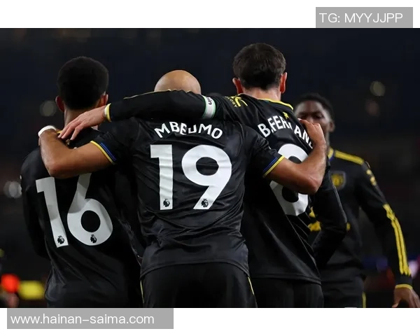 英超赛场惊现冷门巴萨狂胜阿森纳五球集锦引发全场沸腾